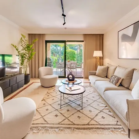 Apartment Vacation I El Palmeral, Location, Ground Floor Apt, Newly Furnished Marbella