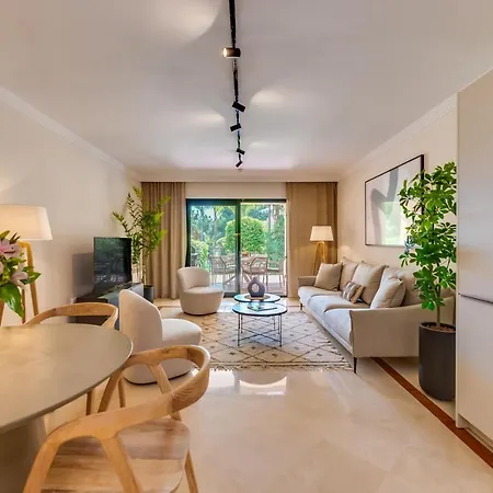 Vacation I El Palmeral, Location, Ground Floor Apt, Newly Furnished Marbella