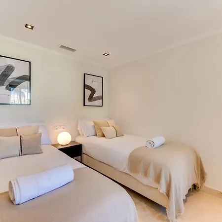 Vacation I El Palmeral, Location, Ground Floor Apt, Newly Furnished Apartment